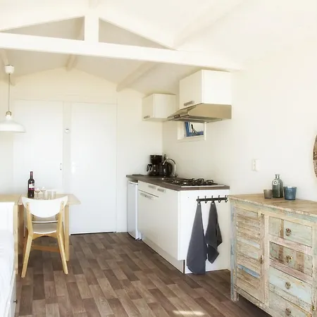 Aan Zee Slapen Holiday home Wijk aan Zee