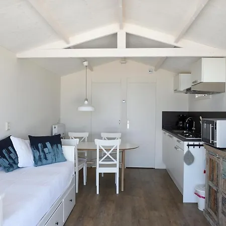 Aan Zee Slapen Holiday home